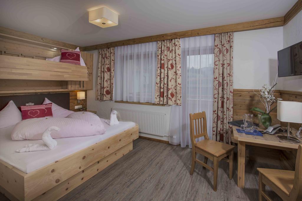 Gasthof zum Wilden Kaiser Scheffau am Wilden Kaiser Zimmer foto